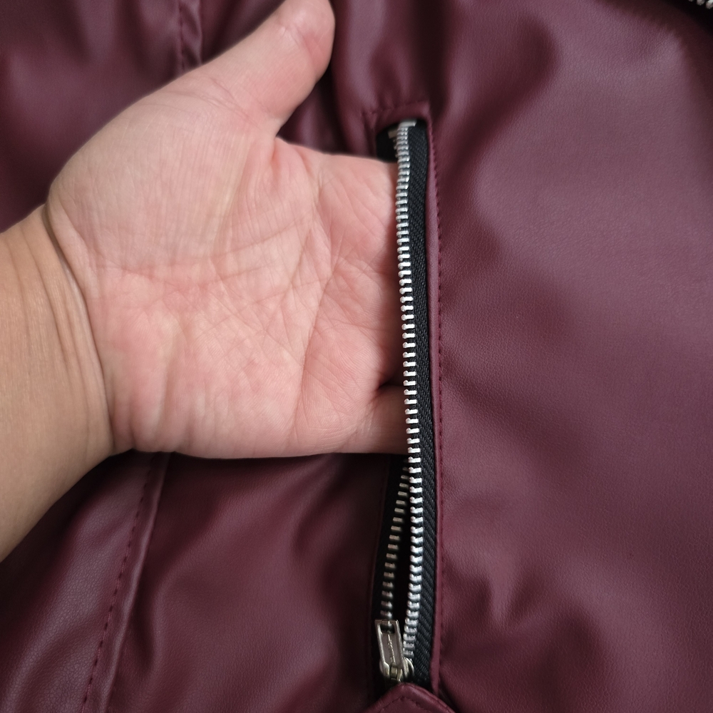 Elegant Burgundy Leather Jacket for Women - Picture 6 of 14
